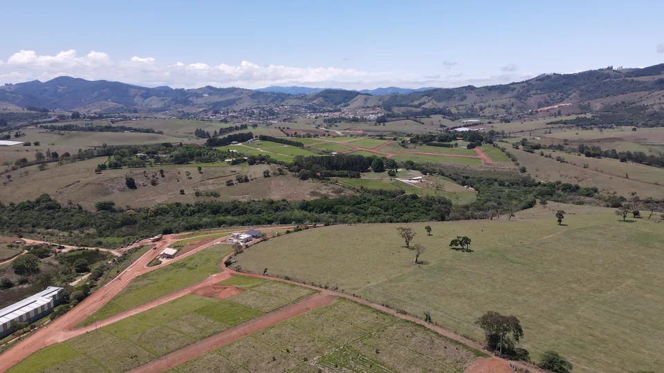 Vista aérea fornecida do lote 3, quadra J, no Residencial Eldorado